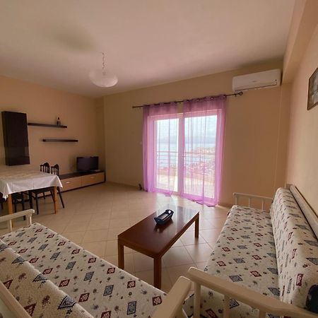 L.T. Apartment 5Th Street ซารานเดอ ภายนอก รูปภาพ