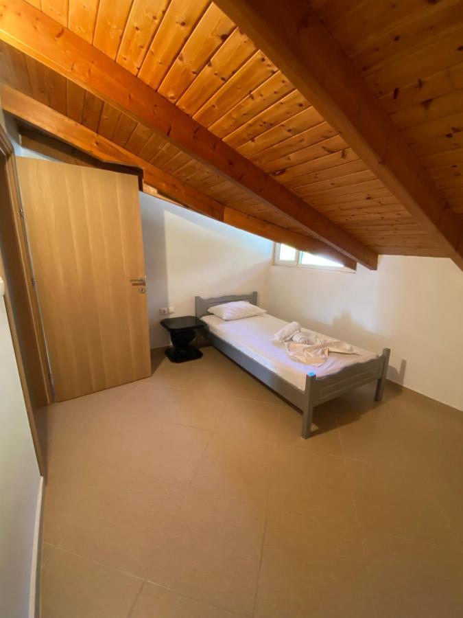 L.T. Apartment 5Th Street ซารานเดอ ภายนอก รูปภาพ