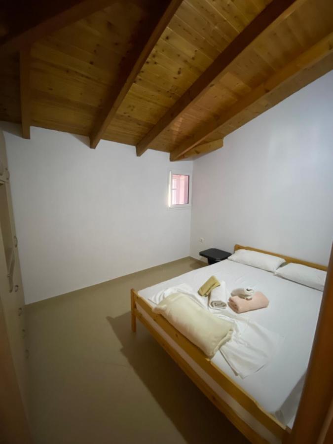 L.T. Apartment 5Th Street ซารานเดอ ภายนอก รูปภาพ