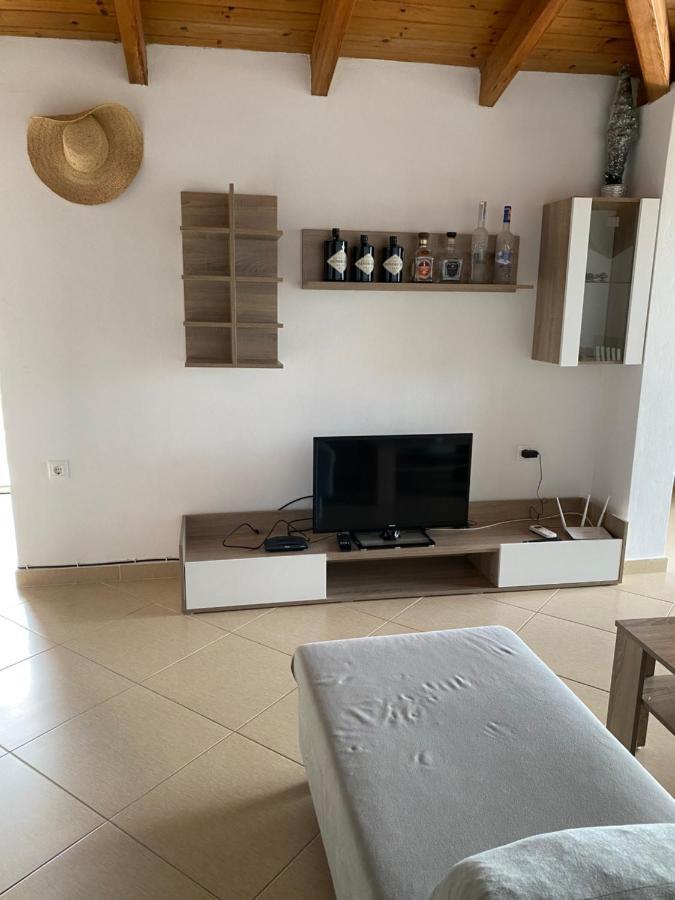 L.T. Apartment 5Th Street ซารานเดอ ภายนอก รูปภาพ