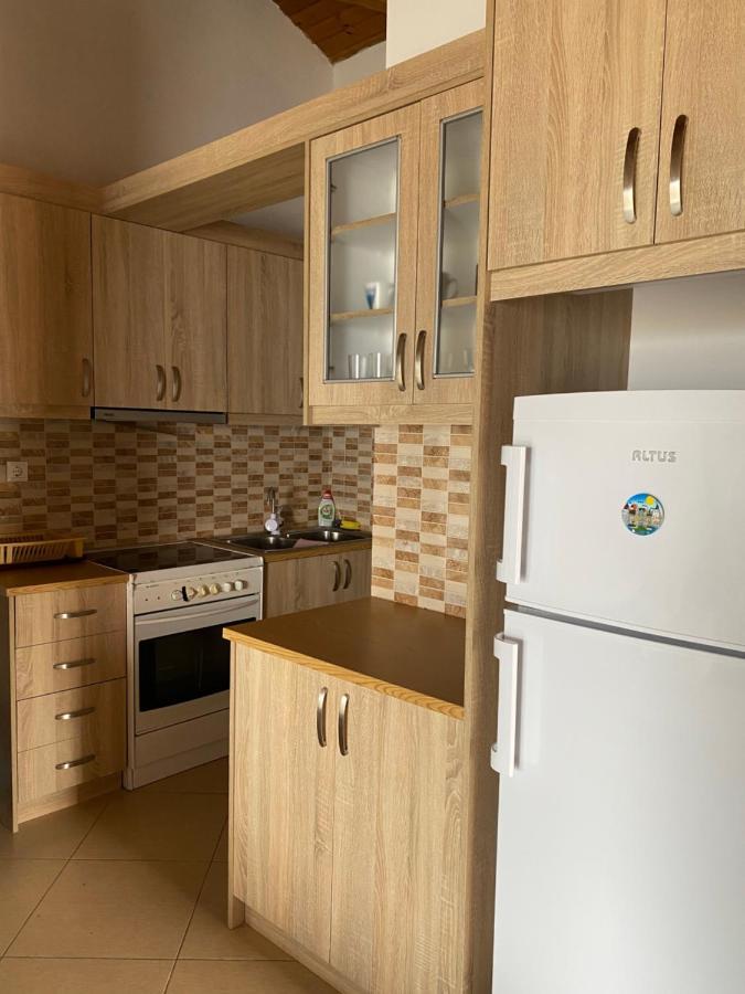 L.T. Apartment 5Th Street ซารานเดอ ภายนอก รูปภาพ