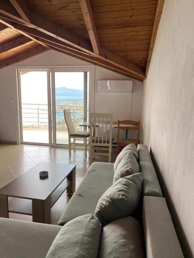 L.T. Apartment 5Th Street ซารานเดอ ภายนอก รูปภาพ