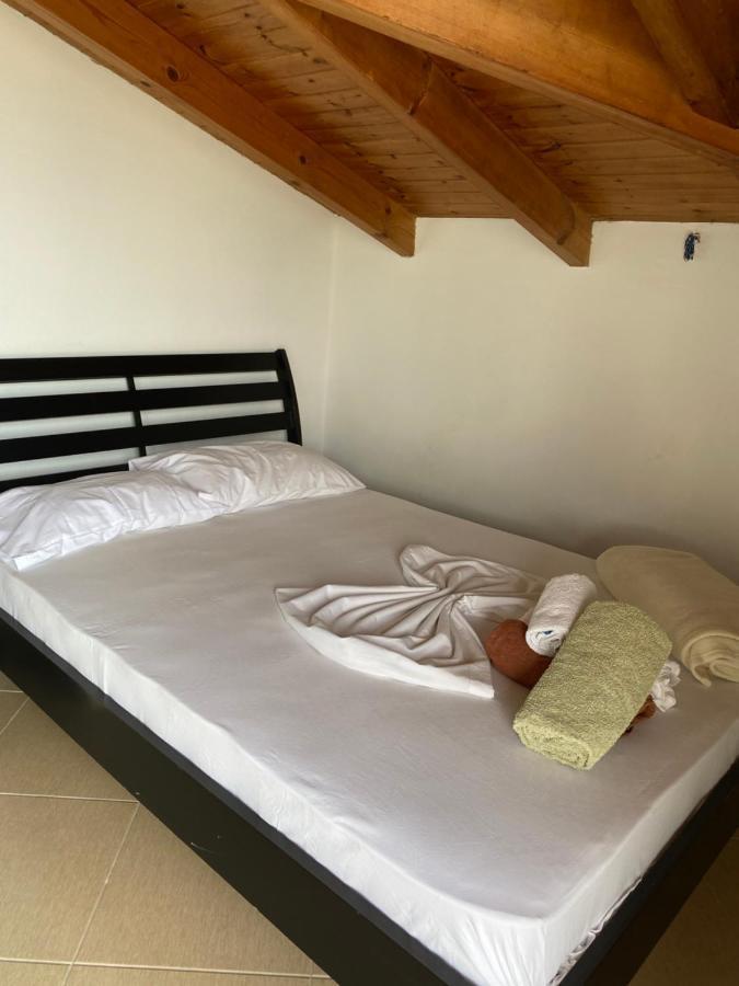 L.T. Apartment 5Th Street ซารานเดอ ภายนอก รูปภาพ