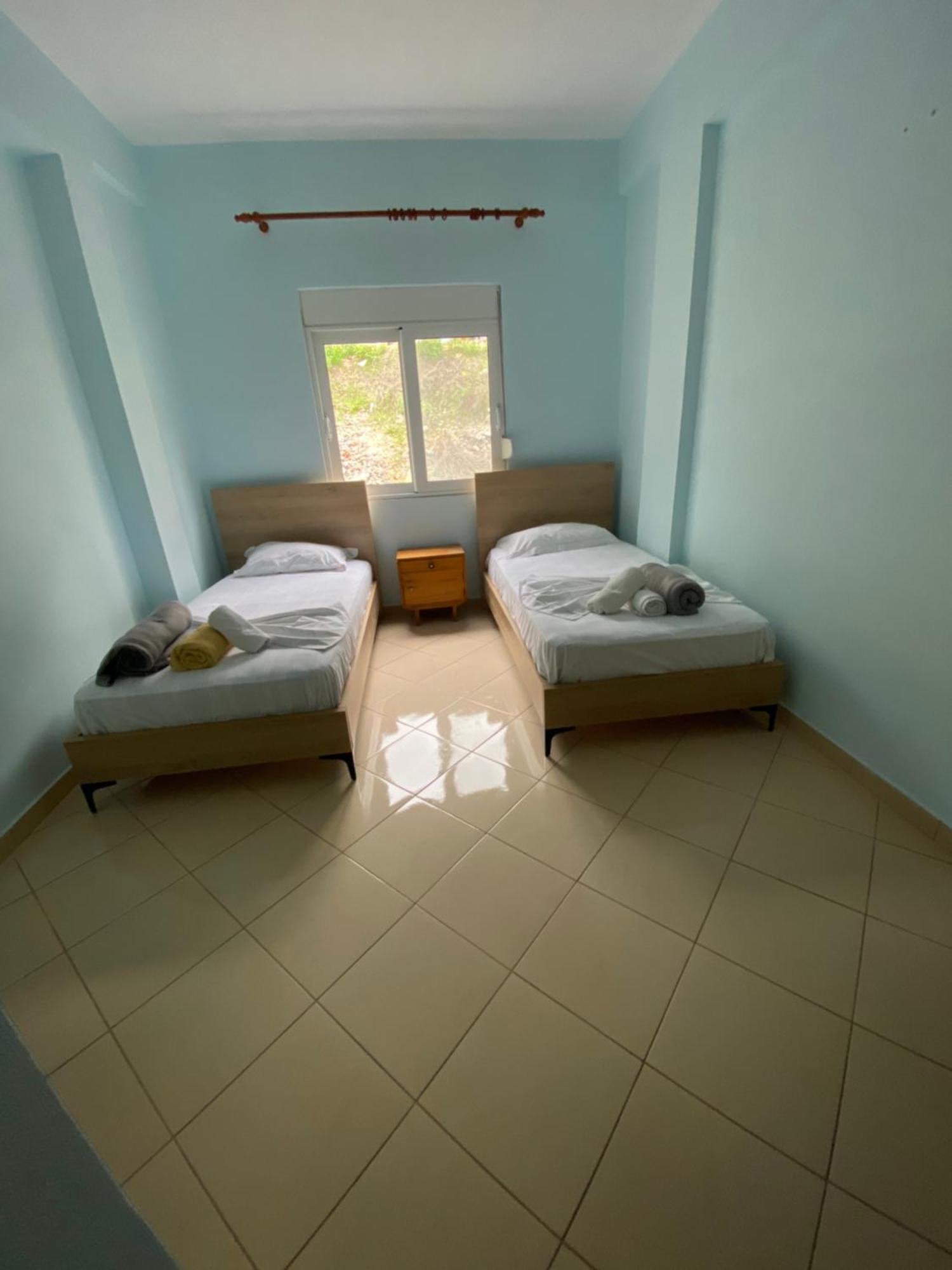 L.T. Apartment 5Th Street ซารานเดอ ภายนอก รูปภาพ