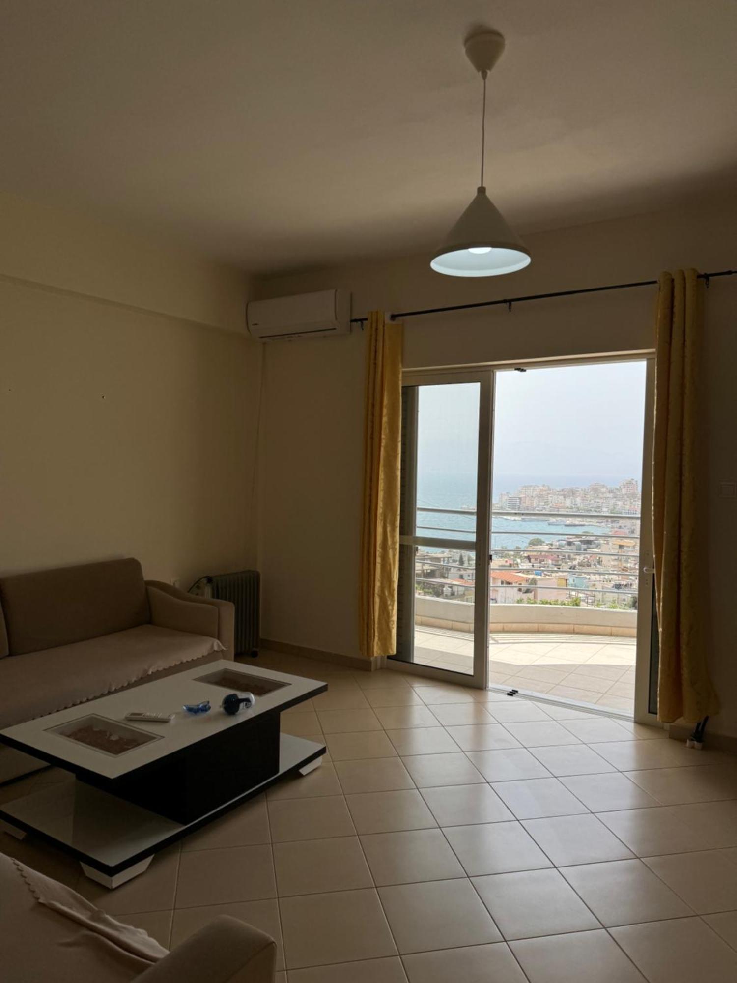L.T. Apartment 5Th Street ซารานเดอ ภายนอก รูปภาพ